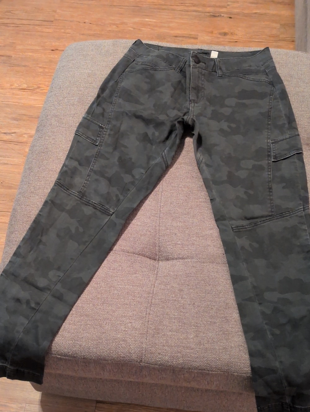 Women’s Straight-Leg Cargo Pants - Dark Olive Camo
